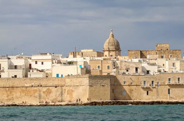Monopoli by the sea